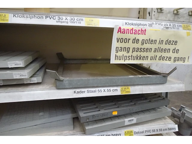 Diverse afvoer en putdeksels, roosters en kaders - afbeelding 2 van  23
