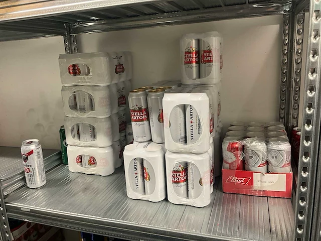 Diverse alcoholische dranken - afbeelding 4 van  13