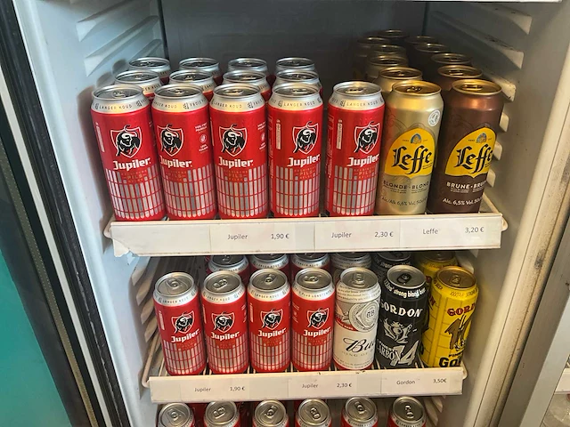 Diverse alcoholische dranken - afbeelding 7 van  13