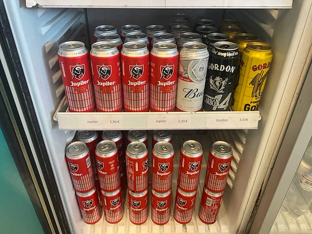 Diverse alcoholische dranken - afbeelding 8 van  13
