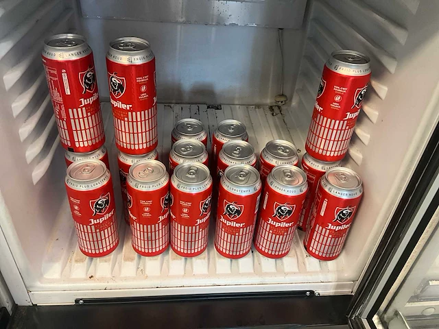 Diverse alcoholische dranken - afbeelding 9 van  13