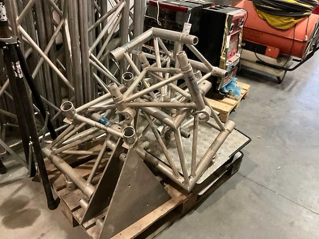 Diverse aluminium trussen (10x) - afbeelding 2 van  6