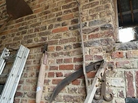 Diverse antieke werktuigen - afbeelding 1 van  8