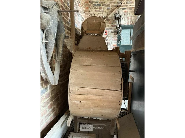 Diverse antieke werktuigen - afbeelding 4 van  8