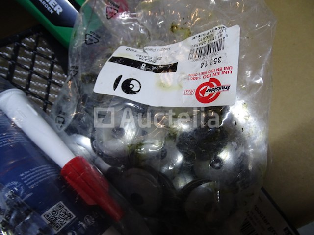 Diverse artikelen (stekkerdozen, verfbakjes, spuitpistool, ... (zie details) - afbeelding 7 van  7