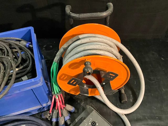 Diverse audiokabels - afbeelding 7 van  14