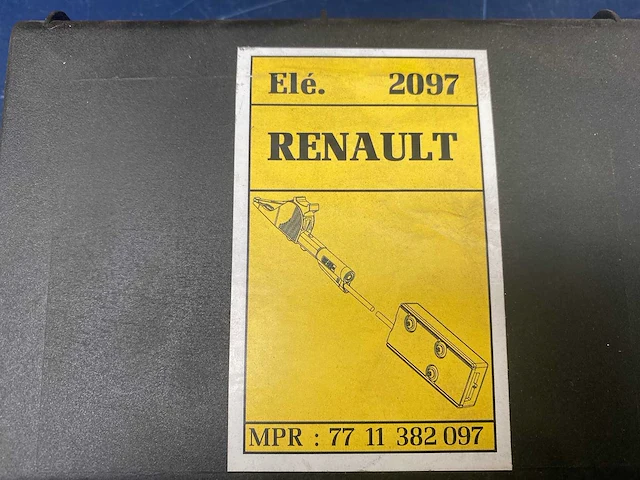 Diverse auto mechanica gereedschappen en toebehoren - afbeelding 7 van  11