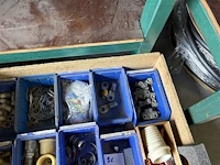Diverse bakjes met inhoud - afbeelding 3 van  4
