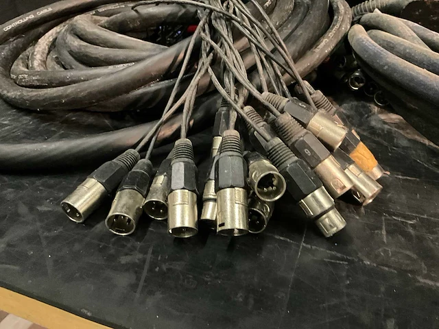 Diverse bekabeling (2x) - afbeelding 8 van  9