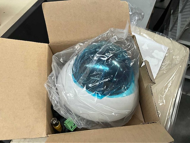 Diverse beveiligingscamera’s (13x) - afbeelding 2 van  17