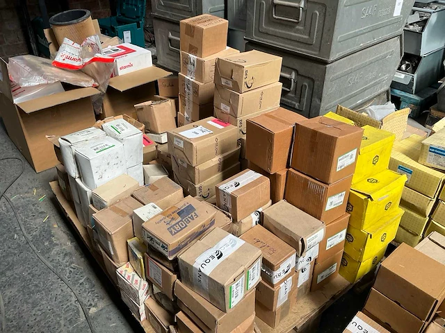 Diverse bevestigingsmaterialen - afbeelding 2 van  6