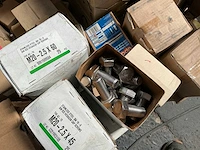 Diverse bevestigingsmaterialen - afbeelding 5 van  6