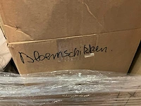 Diverse bloemschik- en chemie knutselmaterialen - afbeelding 21 van  26