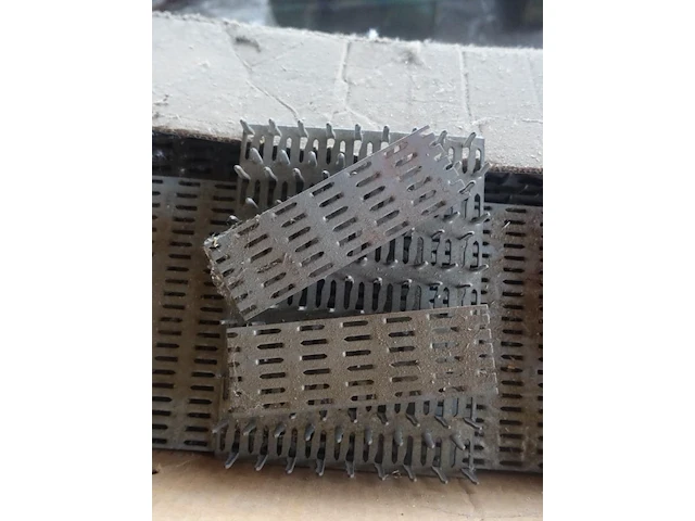 Diverse bouwmaterialen + klein elektro - afbeelding 6 van  36