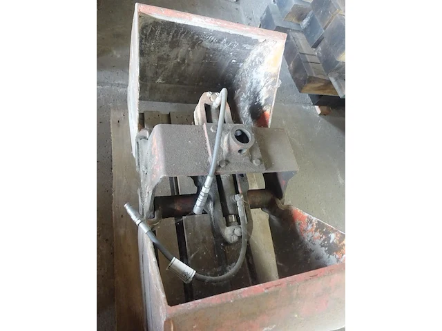 Diverse bouwmaterialen + klein elektro - afbeelding 11 van  36