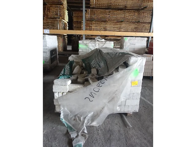 Diverse bouwmaterialen + klein elektro - afbeelding 27 van  36