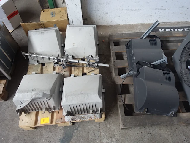 Diverse bouwmaterialen + klein elektro - afbeelding 36 van  36