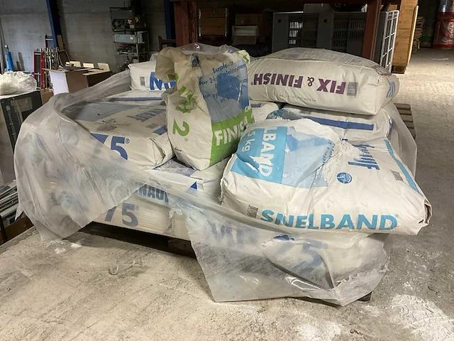 Diverse bouwmaterialen stukadoors materiaal - afbeelding 10 van  11