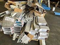 Diverse bouwmaterialen stukadoors materiaal - afbeelding 7 van  11