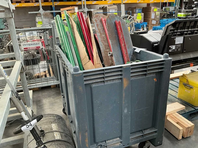 Diverse bouwmaterialen vmg - afbeelding 1 van  6