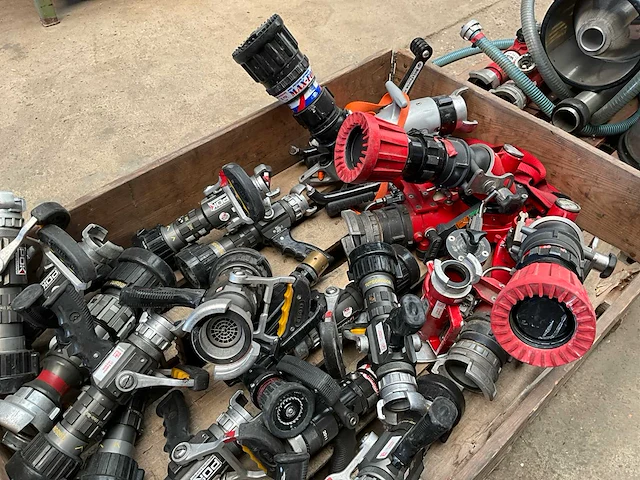 Diverse brandspuiten (19x) - afbeelding 4 van  12