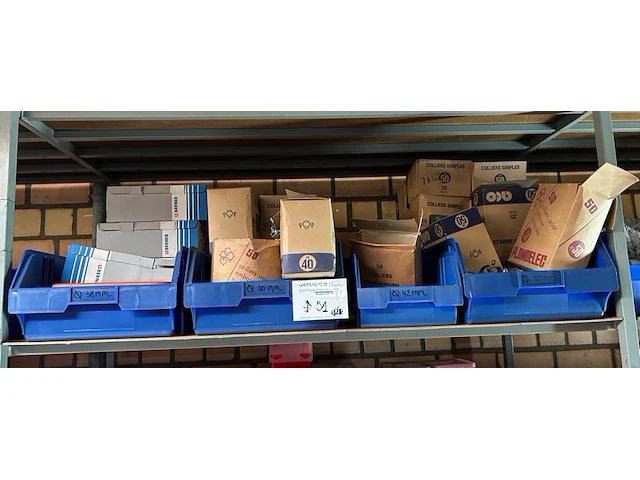 Diverse buisklemmen 37 dozen - afbeelding 1 van  4