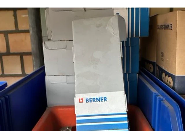 Diverse buisklemmen 37 dozen - afbeelding 2 van  4