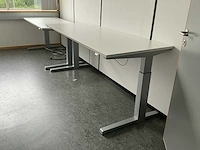 Diverse bureaus steelcase activa lift 2 - afbeelding 1 van  5