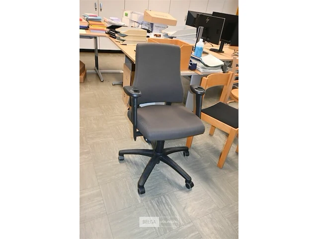 Diverse bureautafels en 4 stoelen - afbeelding 6 van  10