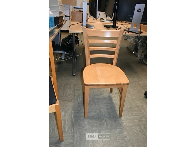Diverse bureautafels en 4 stoelen - afbeelding 8 van  10
