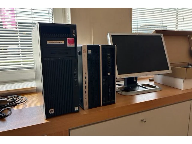 Diverse computers en toebehoren - afbeelding 8 van  9