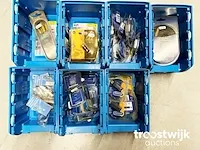 Diverse connectoren