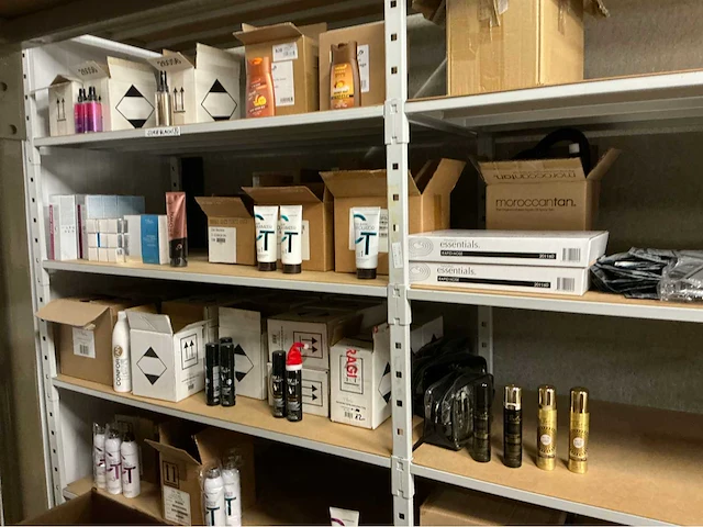 Diverse cosmetica (500x) - afbeelding 7 van  25