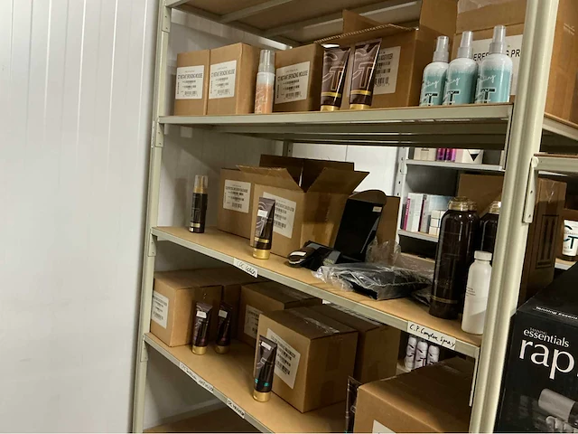 Diverse cosmetica (500x) - afbeelding 12 van  25
