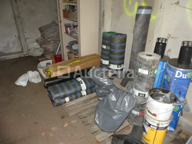 Diverse dakbedekkingsmaterialen - afbeelding 1 van  6