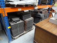 Diverse dakpannen - afbeelding 1 van  8
