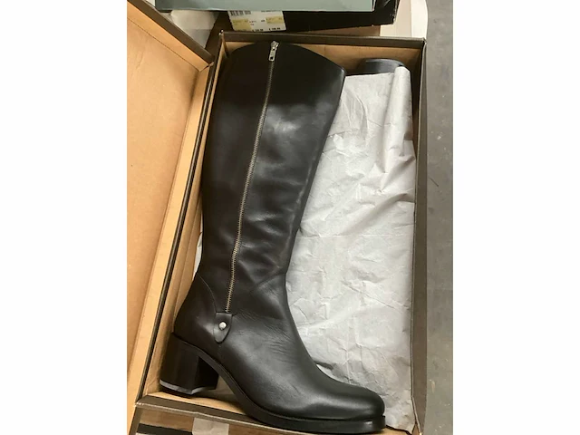 Diverse damesschoenen (100 paar) - afbeelding 9 van  34
