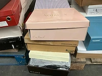 Diverse damesschoenen (105 paar) - afbeelding 9 van  30
