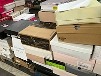 Diverse damesschoenen (105 paar) - afbeelding 19 van  30