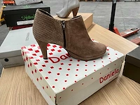 Diverse damesschoenen (105 paar) - afbeelding 30 van  30