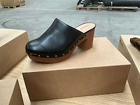 Diverse damesschoenen (127 paar) - afbeelding 29 van  29