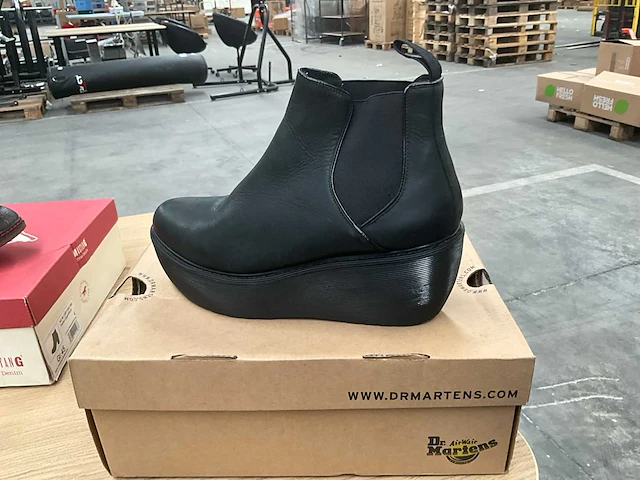 Diverse damesschoenen (162 paar) - afbeelding 4 van  31