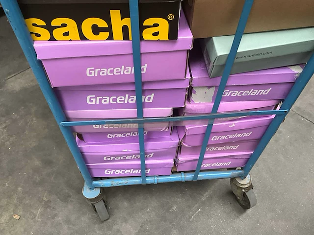 Diverse damesschoenen (162 paar) - afbeelding 17 van  31