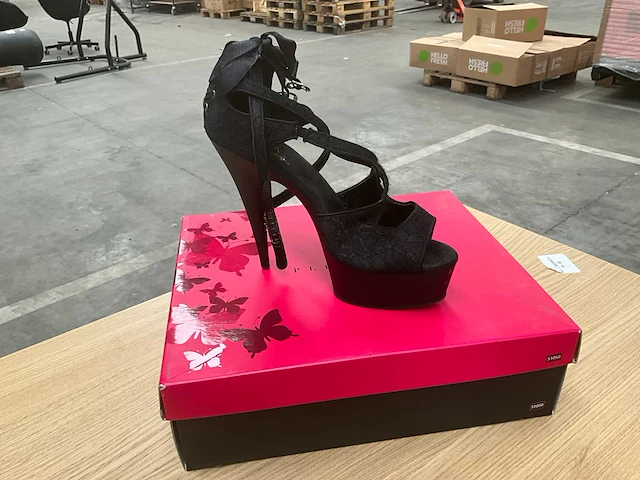 Diverse damesschoenen (162 paar) - afbeelding 28 van  31