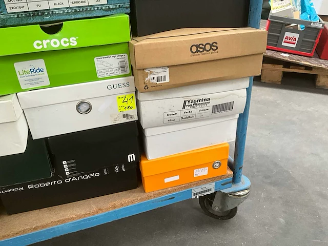 Diverse damesschoenen (175 paar) - afbeelding 16 van  40