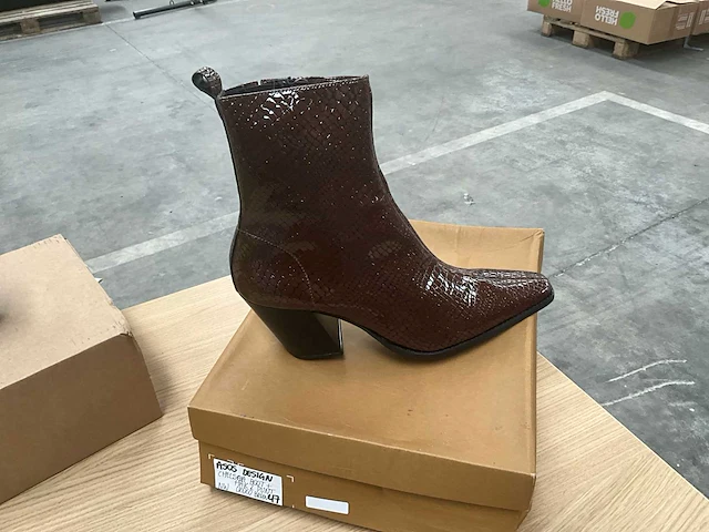 Diverse damesschoenen (175 paar) - afbeelding 37 van  40