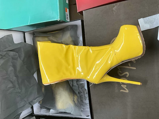 Diverse damesschoenen (96 paar) - afbeelding 3 van  31