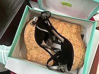 Diverse damesschoenen (96 paar) - afbeelding 11 van  31