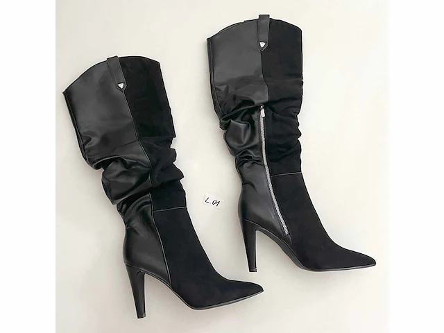 Diverse damesschoenen en -laarzen - rek 1 van 6 (ca. 34 paar) aldo, ugg, s. oliver, esprit, sam edelman, long tall sally, olivia, hogan, zara, etc. - afbeelding 8 van  26