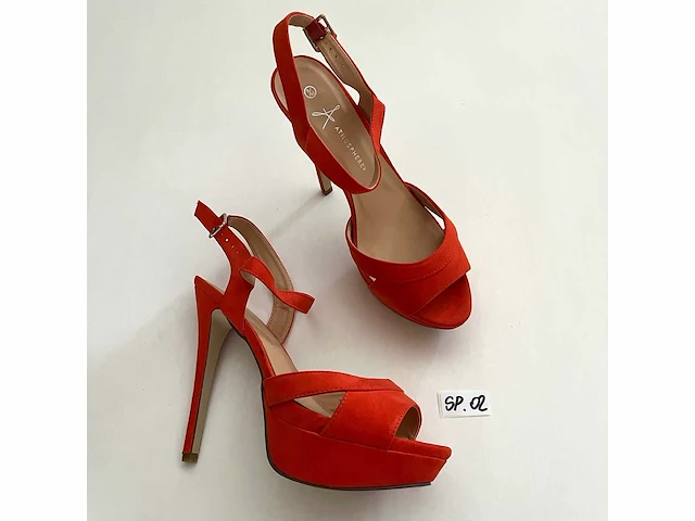 Diverse damesschoenen en -laarzen - rek 1 van 6 (ca. 34 paar) aldo, ugg, s. oliver, esprit, sam edelman, long tall sally, olivia, hogan, zara, etc. - afbeelding 16 van  26